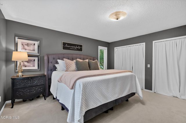 2945 Riva Ridge Road, Ottawa Hills, OH 43615