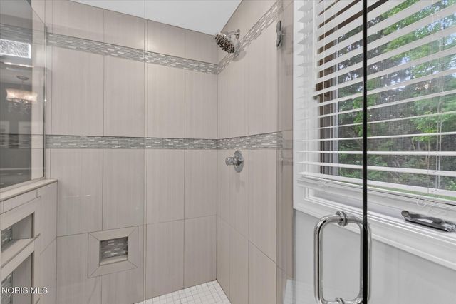 2945 Riva Ridge Road, Ottawa Hills, OH 43615