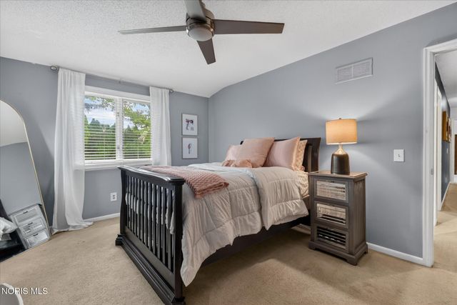 2945 Riva Ridge Road, Ottawa Hills, OH 43615