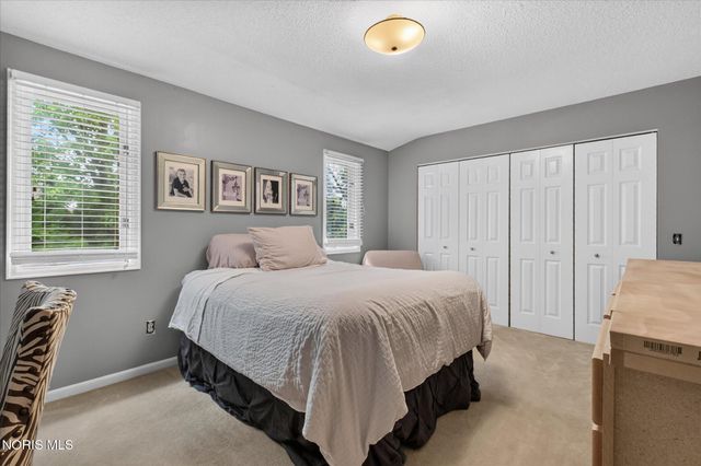 2945 Riva Ridge Road, Ottawa Hills, OH 43615