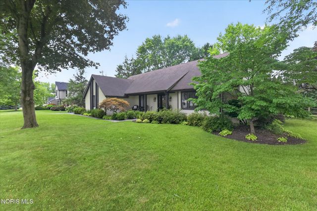 2945 Riva Ridge Road, Ottawa Hills, OH 43615