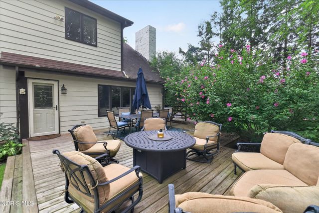 2945 Riva Ridge Road, Ottawa Hills, OH 43615