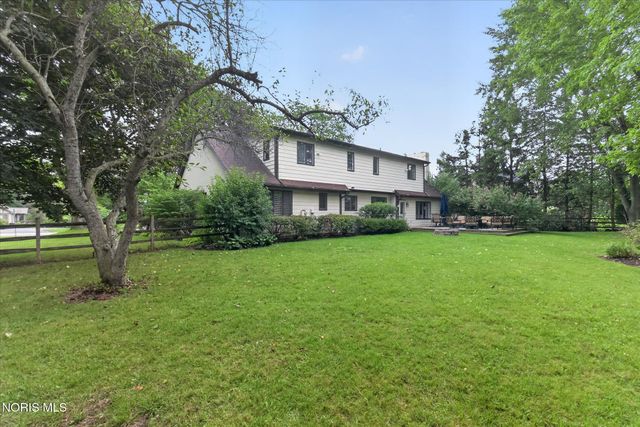 2945 Riva Ridge Road, Ottawa Hills, OH 43615
