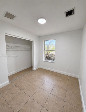 5202 NE 14th Ter, Pompano Beach, FL 33064