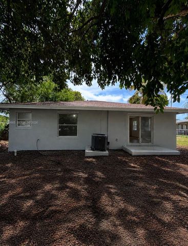5202 NE 14th Ter, Pompano Beach, FL 33064