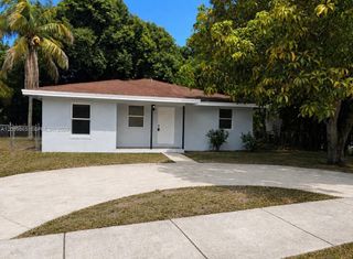 5202 NE 14th Ter, Pompano Beach, FL 33064