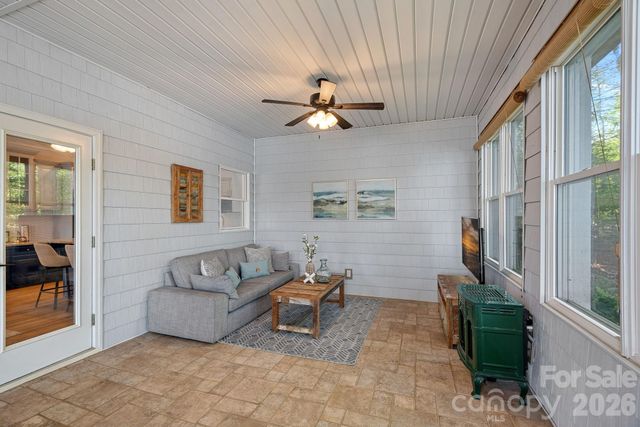 139 Hawks Point Drive, Troutman, NC 28166