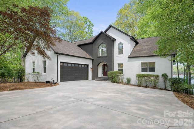 139 Hawks Point Drive, Troutman, NC 28166