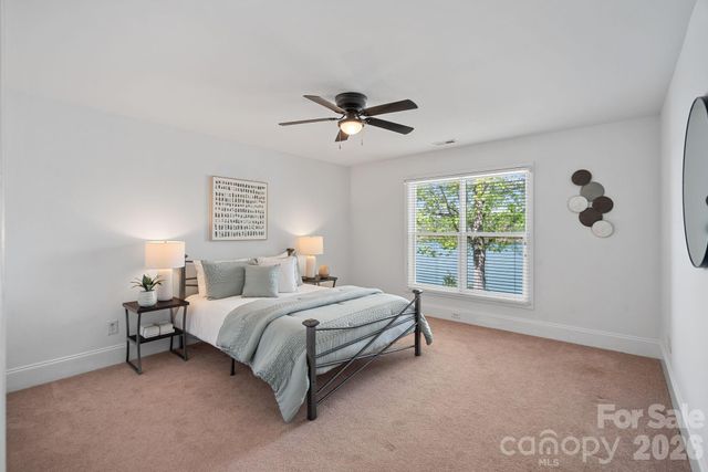 139 Hawks Point Drive, Troutman, NC 28166