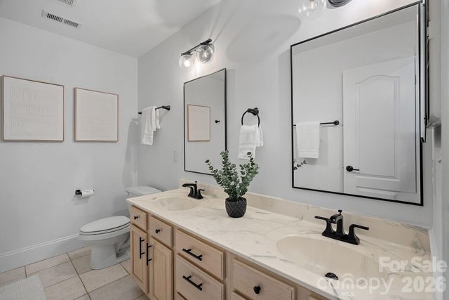 139 Hawks Point Drive, Troutman, NC 28166