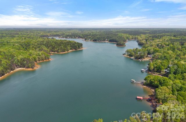 139 Hawks Point Drive, Troutman, NC 28166
