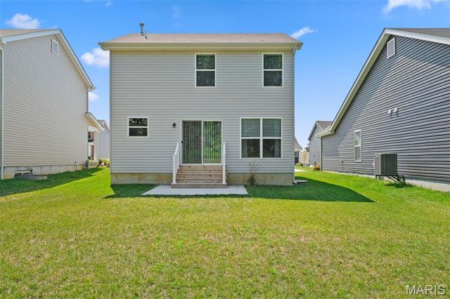 153 Day Lily Lane, Wentzville, MO 63385