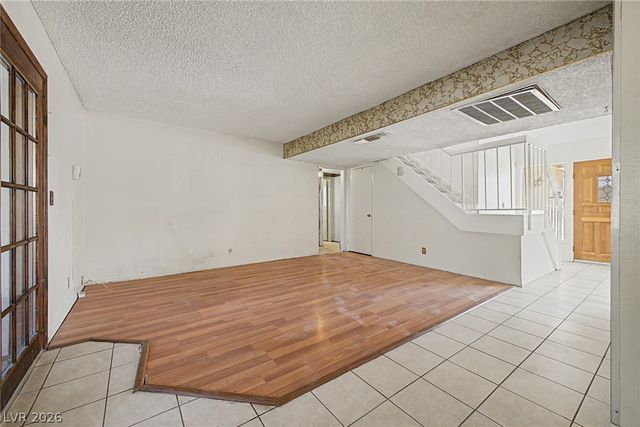 4725 Lake Place, Las Vegas, NV 89147