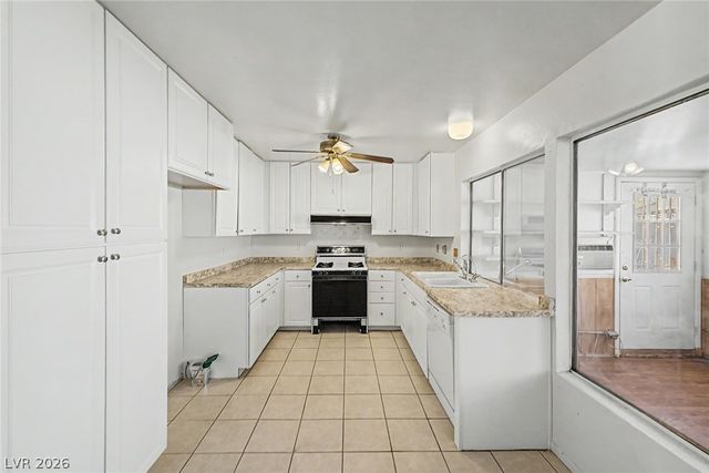 4725 Lake Place, Las Vegas, NV 89147