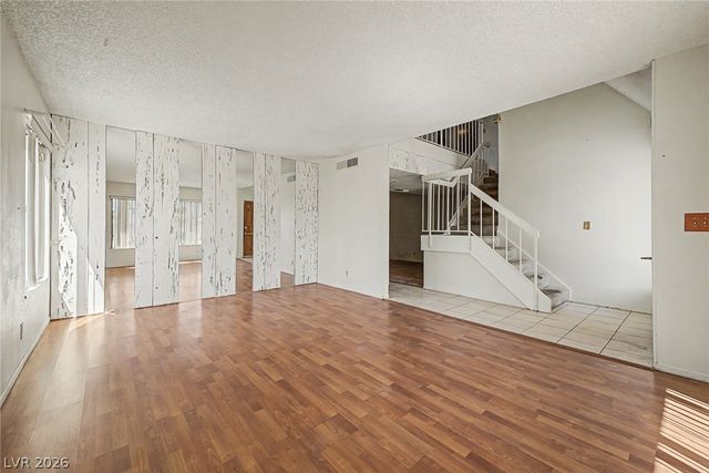 4725 Lake Place, Las Vegas, NV 89147