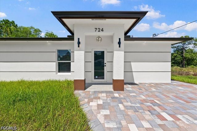 724 Anaconda AVE S, Lehigh Acres, FL 33974