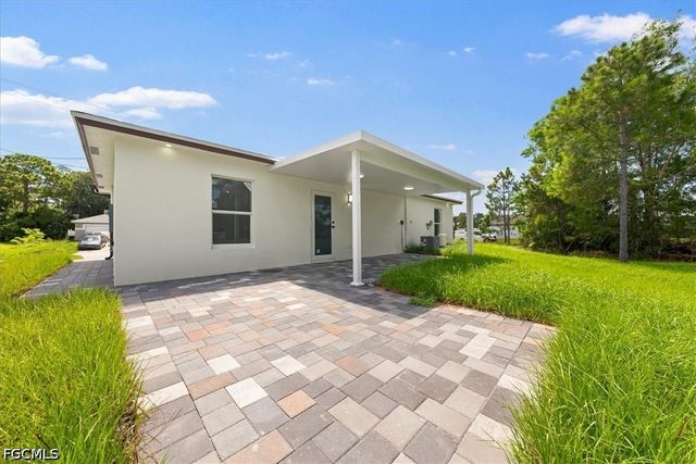 724 Anaconda AVE S, Lehigh Acres, FL 33974