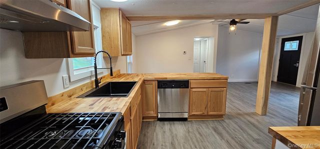 25 Railroad Avenue, Long Eddy, NY 12760