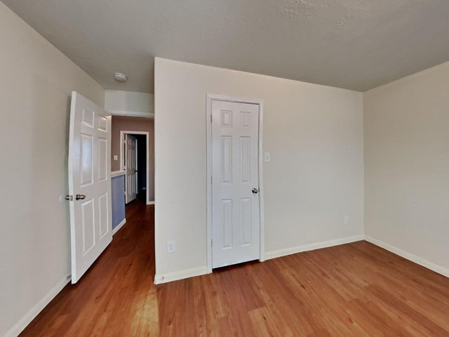 8578 Chaletford Drive, Houston, TX 77044