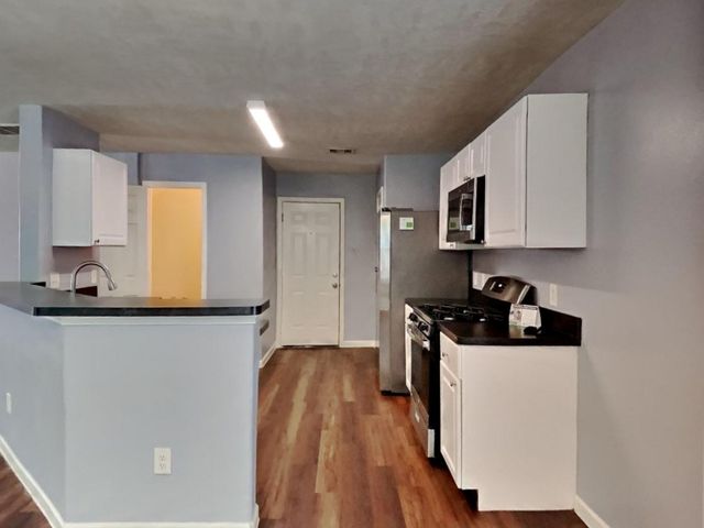 8578 Chaletford Drive, Houston, TX 77044