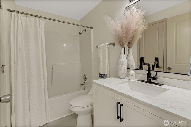 10202 98th Street SW, Lakewood, WA 98498