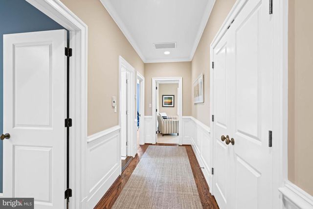 2215 KING PL NW, Washington, DC 20007