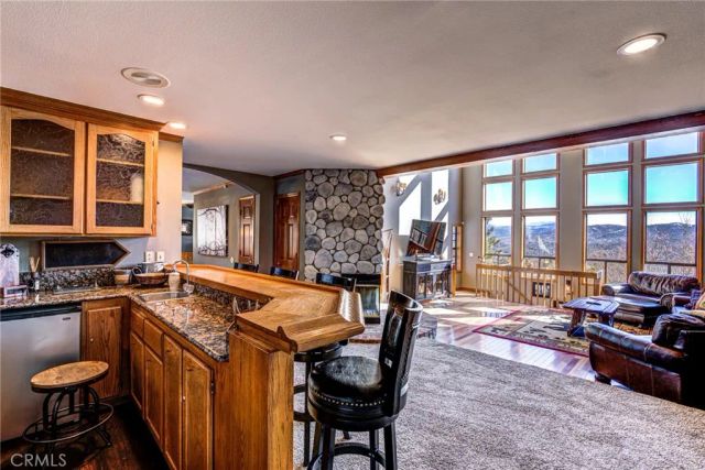 1216 Kodiak, Lake Arrowhead, CA 92352