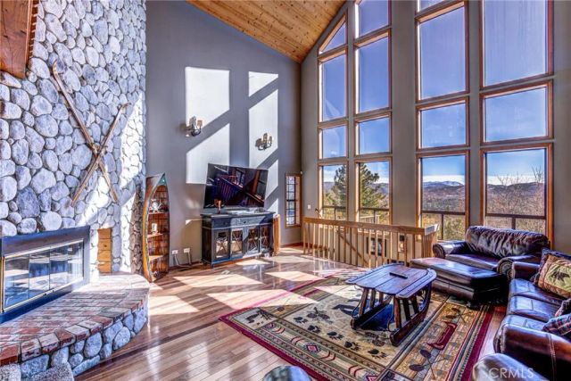 1216 Kodiak, Lake Arrowhead, CA 92352