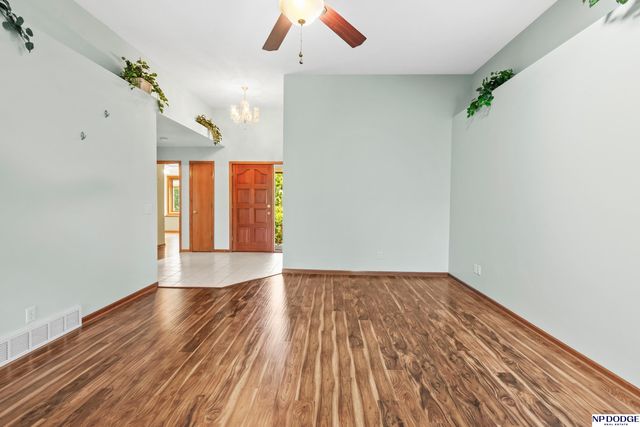 11716 S 53rd Avenue, Bellevue, NE 68133