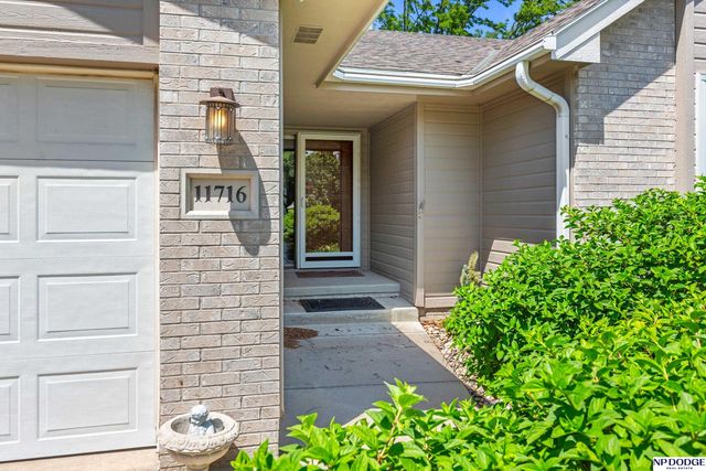 11716 S 53rd Avenue, Bellevue, NE 68133