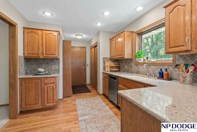 11716 S 53rd Avenue, Bellevue, NE 68133