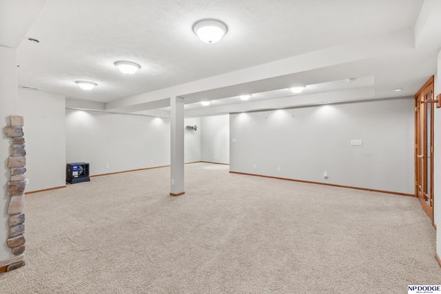 11716 S 53rd Avenue, Bellevue, NE 68133