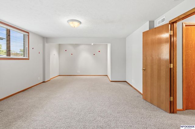11716 S 53rd Avenue, Bellevue, NE 68133