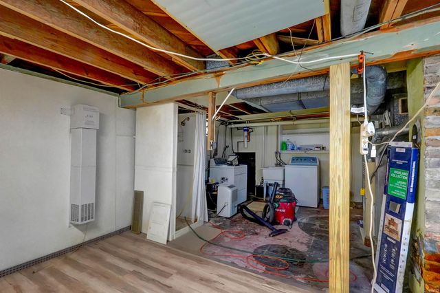 52395 Leland Avenue, South Bend, IN 46637