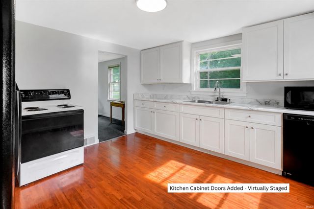 52395 Leland Avenue, South Bend, IN 46637