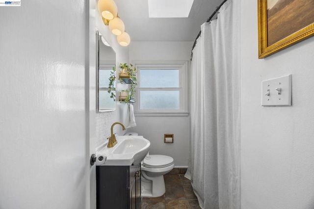 2672 2672 Watson St, Castro Valley, CA 94546