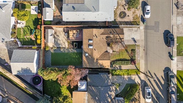 2672 2672 Watson St, Castro Valley, CA 94546