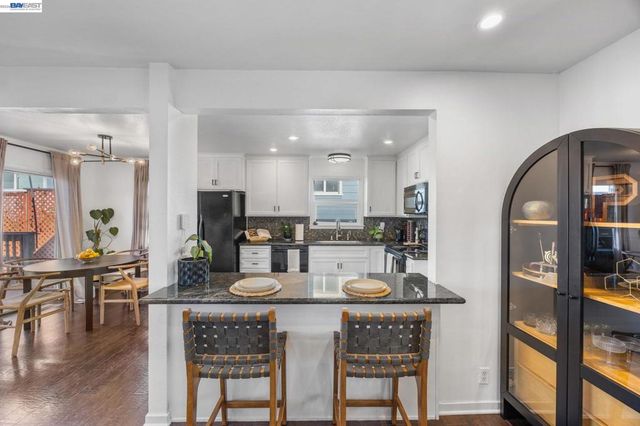 2672 2672 Watson St, Castro Valley, CA 94546