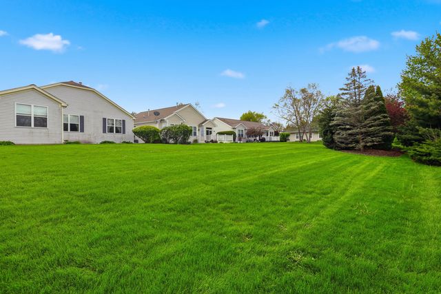 13284 W Essex Lane, Huntley, IL 60142