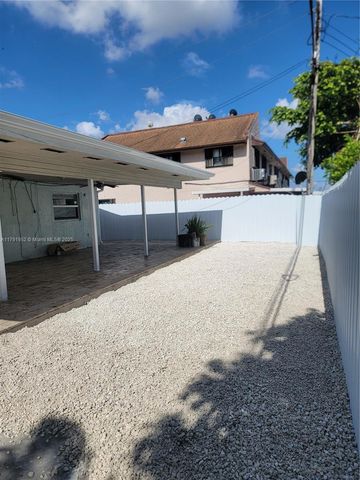 25 E 53rd Ter, Hialeah, FL 33013