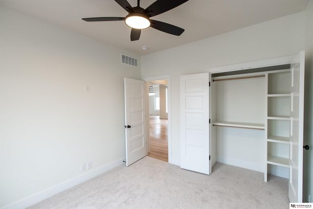 9401 S 87th Street, Lincoln, NE 68526