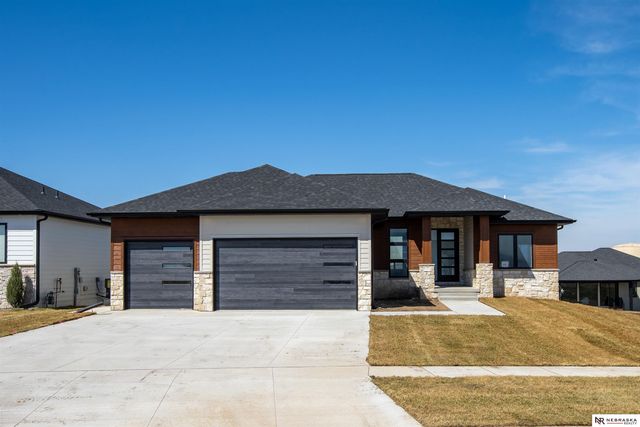 9401 S 87th Street, Lincoln, NE 68526