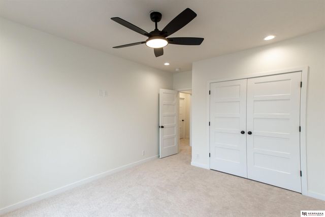 9401 S 87th Street, Lincoln, NE 68526