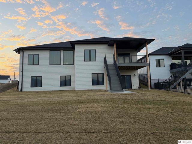 9401 S 87th Street, Lincoln, NE 68526