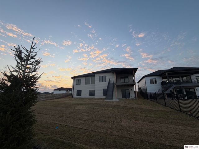 9401 S 87th Street, Lincoln, NE 68526