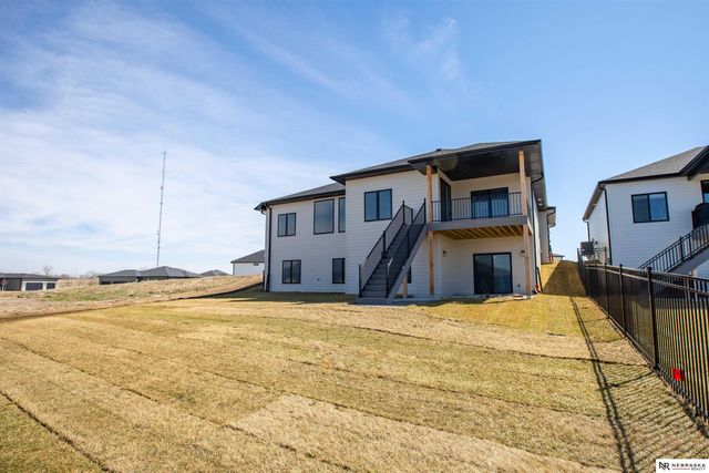 9401 S 87th Street, Lincoln, NE 68526