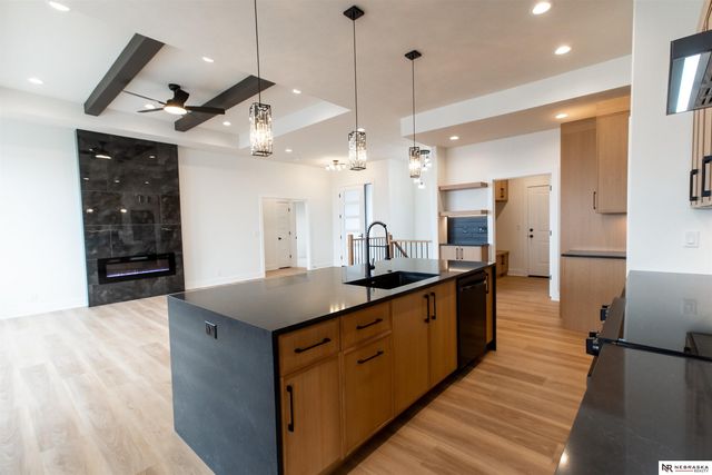 9401 S 87th Street, Lincoln, NE 68526