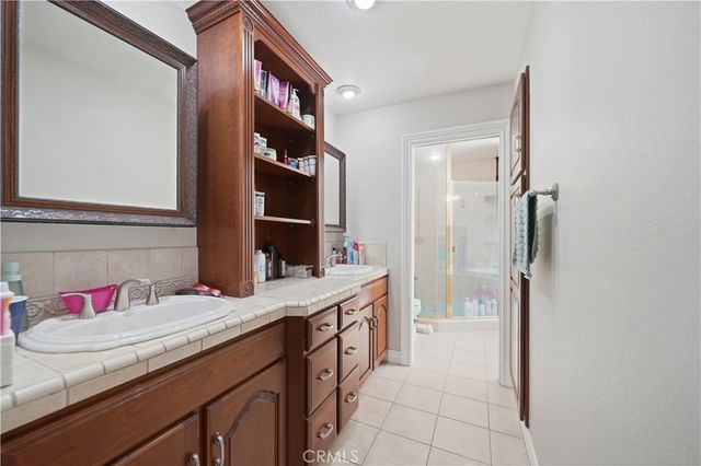 41215 Crest Dr, Hemet, CA 92544