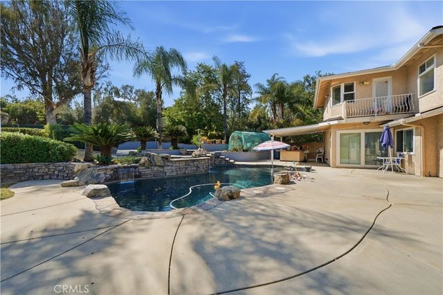41215 Crest Dr, Hemet, CA 92544
