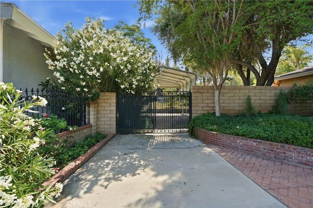 41215 Crest Dr, Hemet, CA 92544